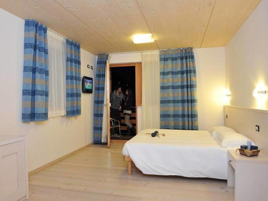 Bio Hotel Benny เมซซานา ภายนอก รูปภาพ